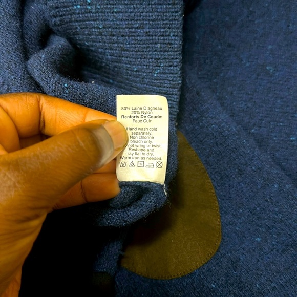 Men’s (L) J. Crew Lambs Wool Crewneck & Nylon & Faux Leather Elbow Patches. - Picture 3 of 3